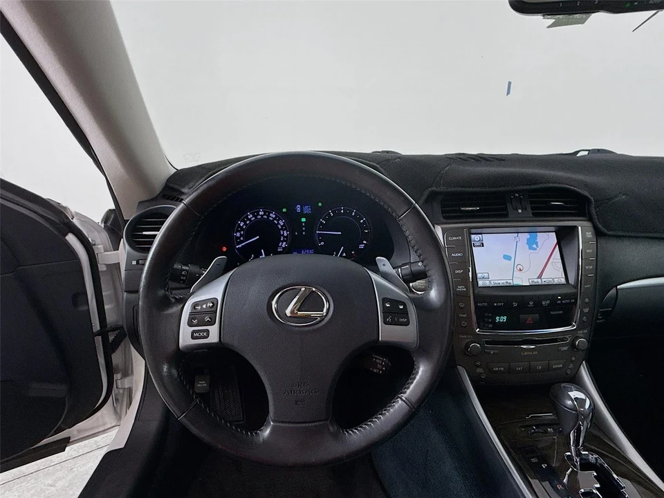 2011 Lexus IS 2nd Gen - Image 8 of 12