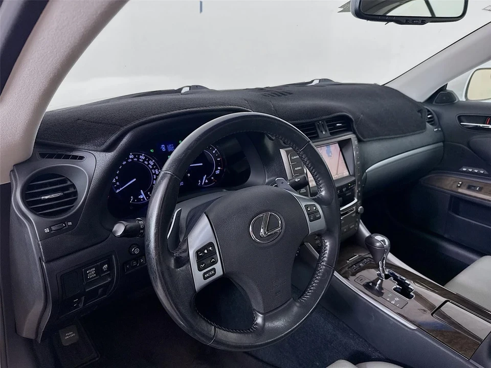 2011 Lexus IS 2nd Gen - Image 6 of 12