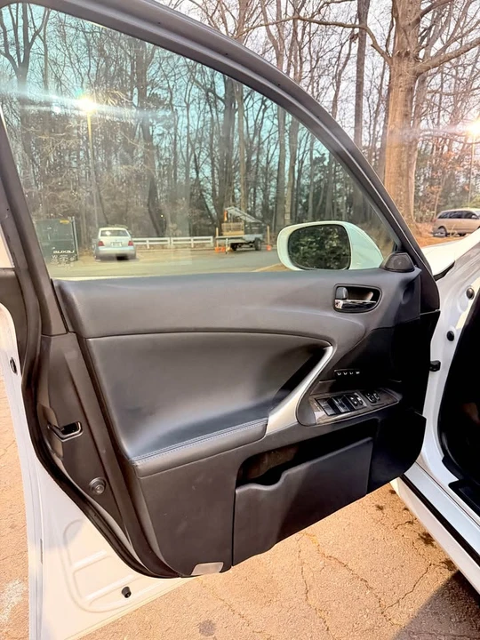 2011 Lexus IS 3rd Gen - Image 11 of 14