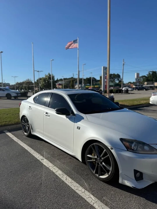 2011 Lexus IS 2nd Gen - Image 2 of 4