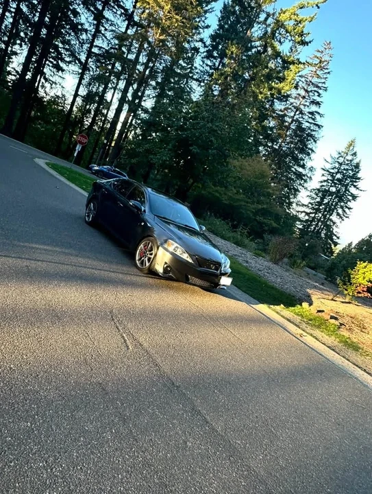 2011 Lexus IS 2nd Gen - Image 3 of 12