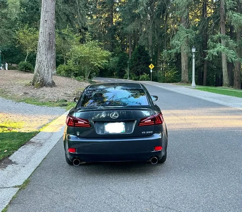 2011 Lexus IS 2nd Gen - Image 12 of 12