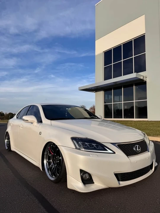 2011 Lexus IS 2nd Gen - Image 4 of 18