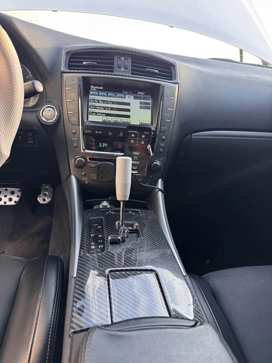 2011 Lexus IS 2nd Gen - Image 14 of 18