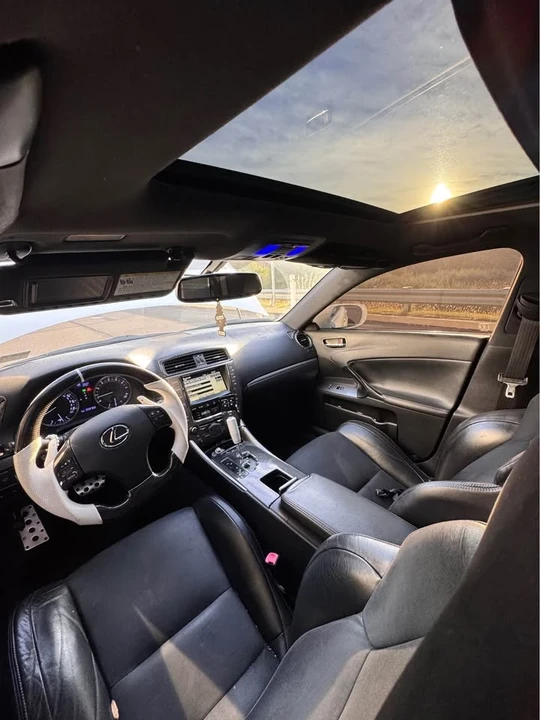 2011 Lexus IS 2nd Gen - Image 12 of 18