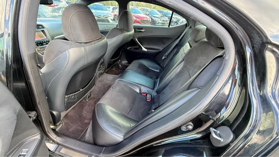 2011 Lexus IS 2nd Gen - Image 17 of 19