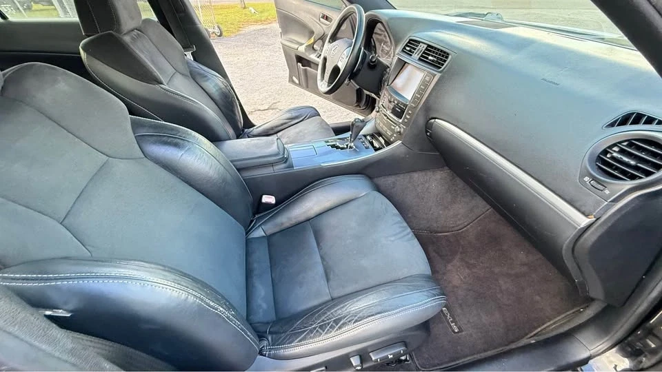 2011 Lexus IS 2nd Gen - Image 15 of 19