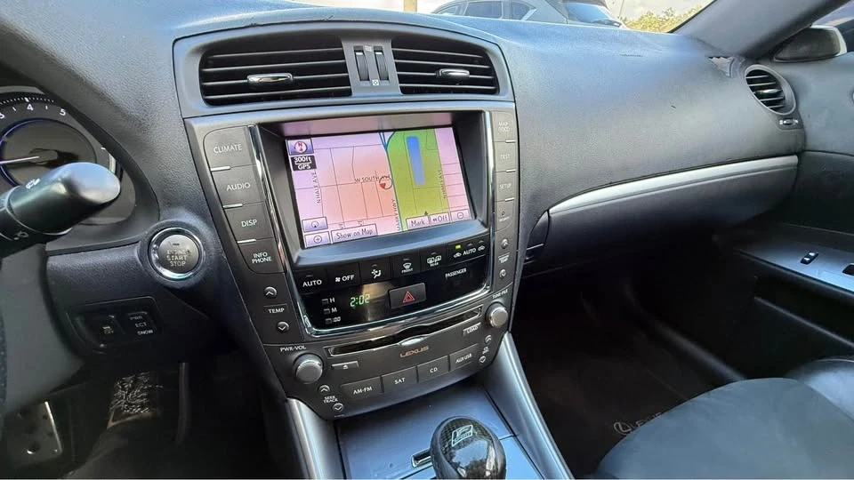 2011 Lexus IS 2nd Gen - Image 18 of 19