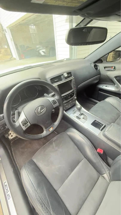 2011 Lexus IS 2nd Gen - Image 4 of 9