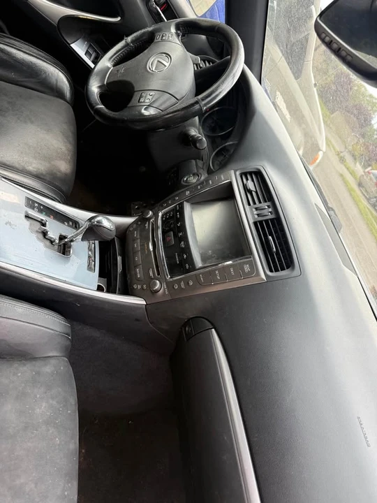 2011 Lexus IS 2nd Gen - Image 6 of 11