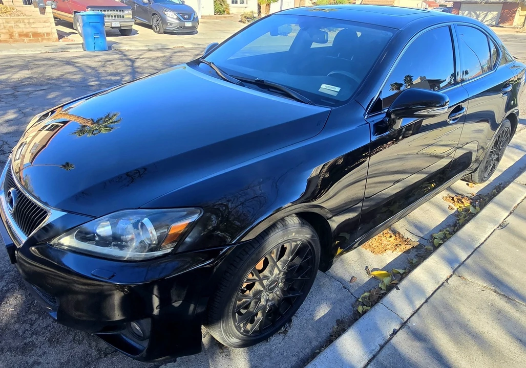 2011 Lexus IS 2nd Gen - Image 6 of 21