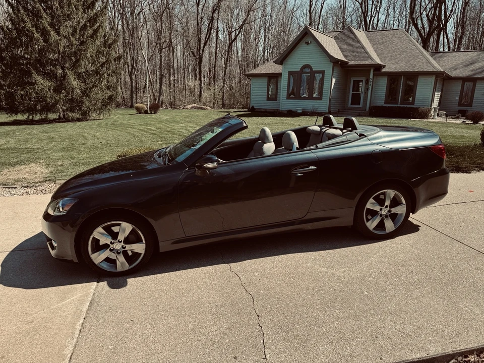 2011 Lexus IS 2nd Gen - Image 3 of 13