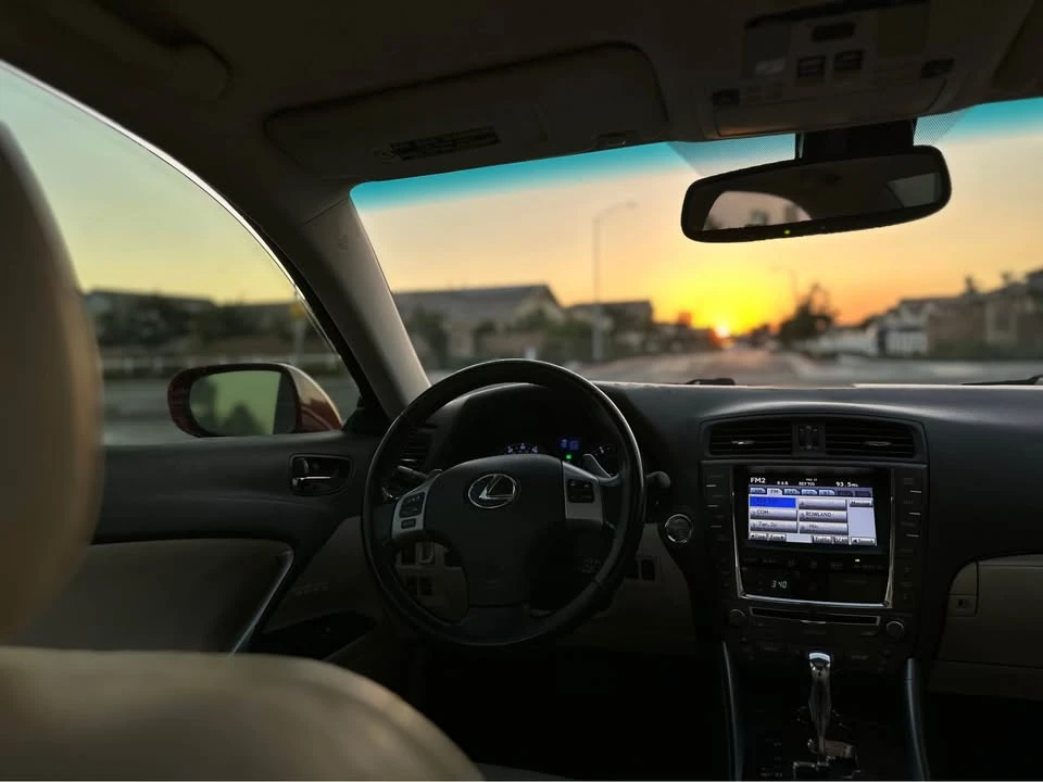2011 Lexus IS 2nd Gen - Image 13 of 15