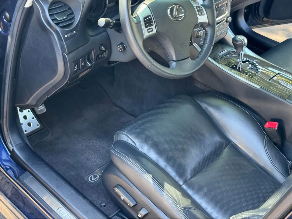 2011 Lexus IS 2nd Gen - Image 13 of 15