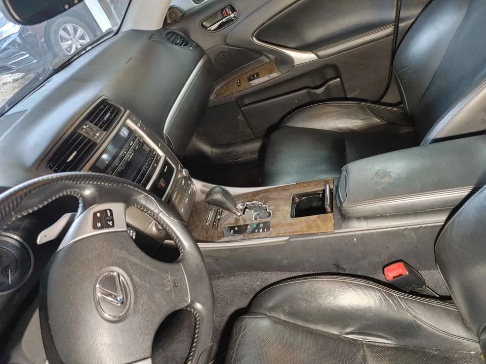 2011 Lexus IS 2nd Gen - Image 6 of 9
