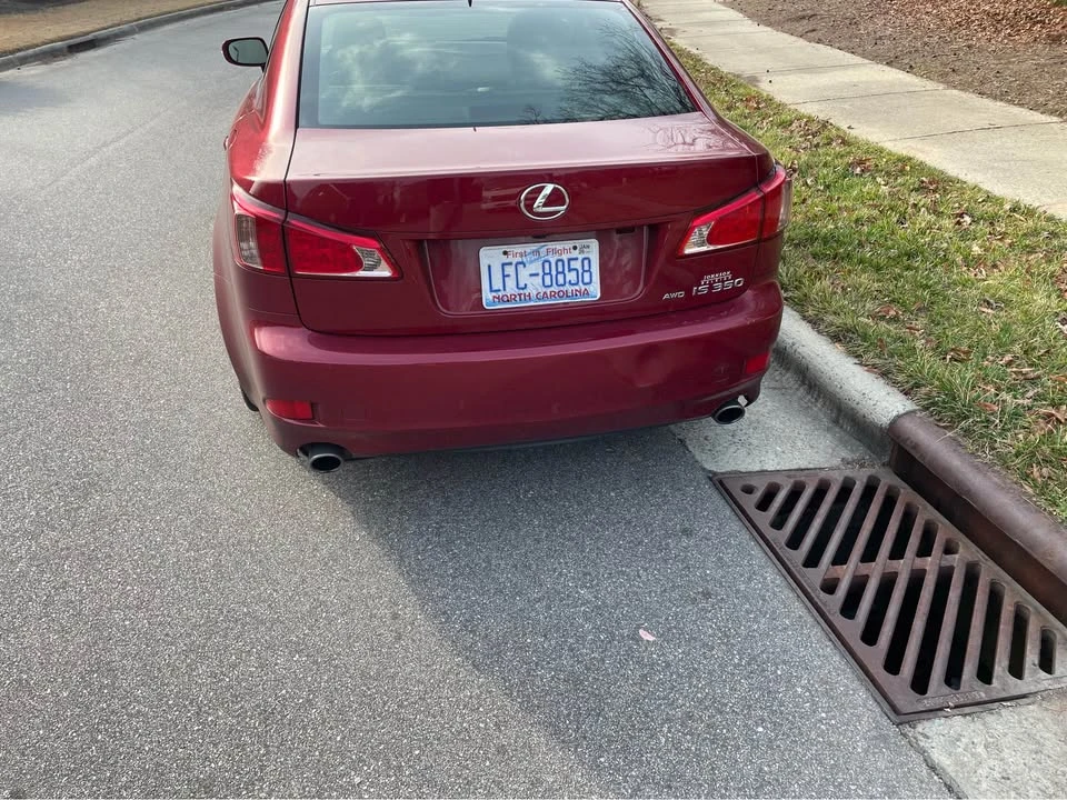 2011 Lexus IS 2nd Gen - Image 4 of 7