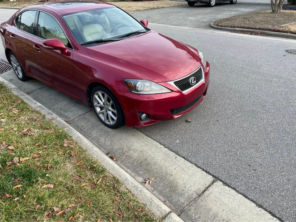 2011 Lexus IS 2nd Gen - Image 5 of 7