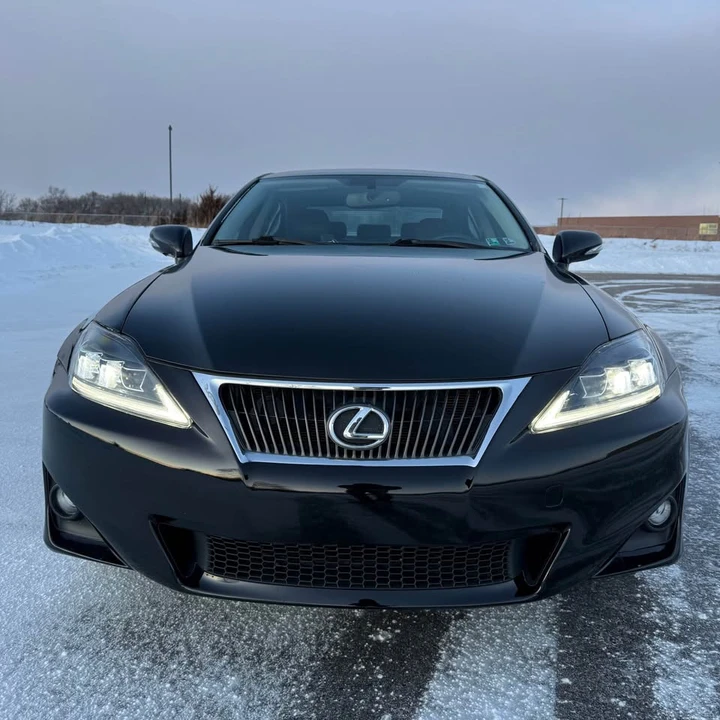 2011 Lexus IS 2nd Gen - Image 8 of 15