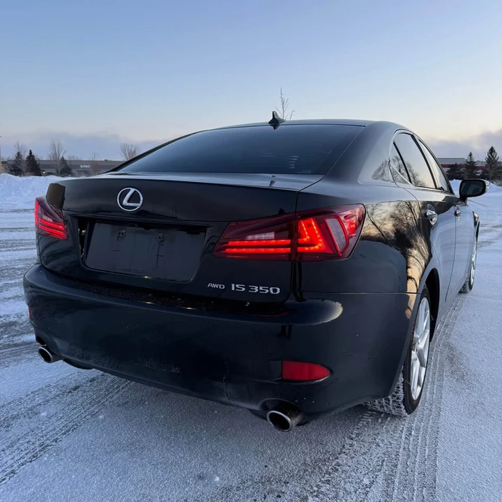 2011 Lexus IS 2nd Gen - Image 5 of 15