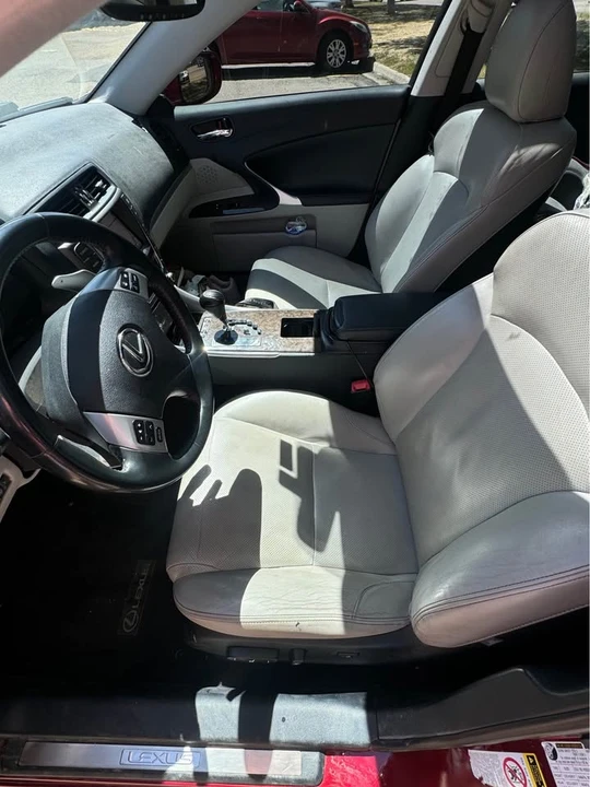 2011 Lexus IS 2nd Gen - Image 5 of 9