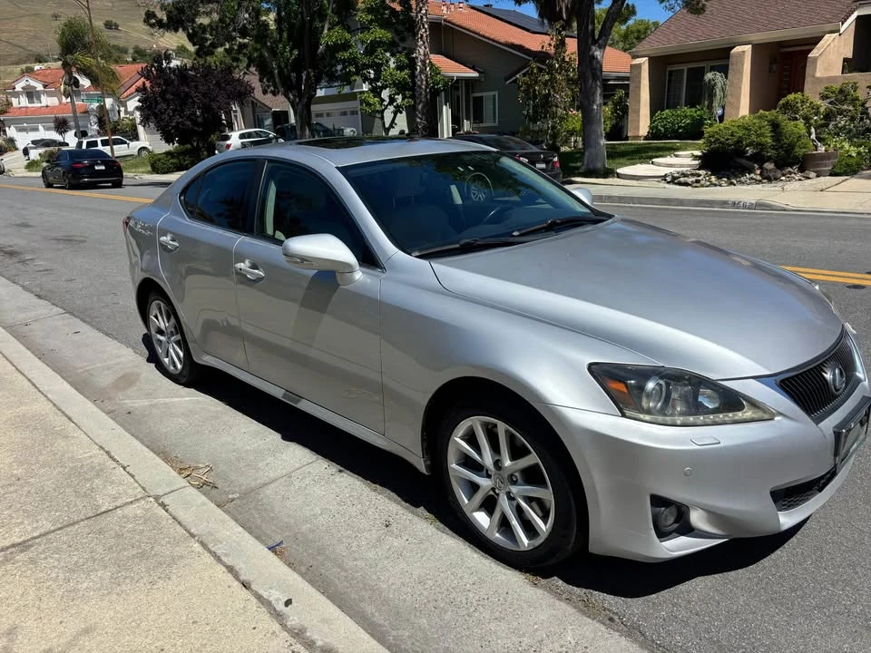 2011 Lexus IS 2nd Gen - Image 2 of 8