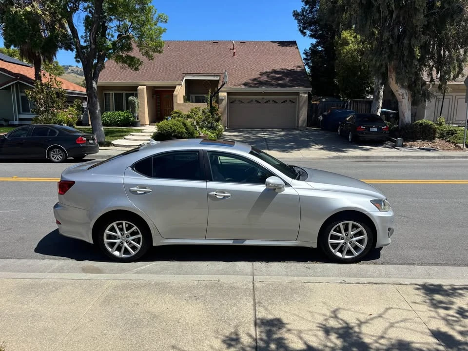 2011 Lexus IS 2nd Gen - Image 4 of 8