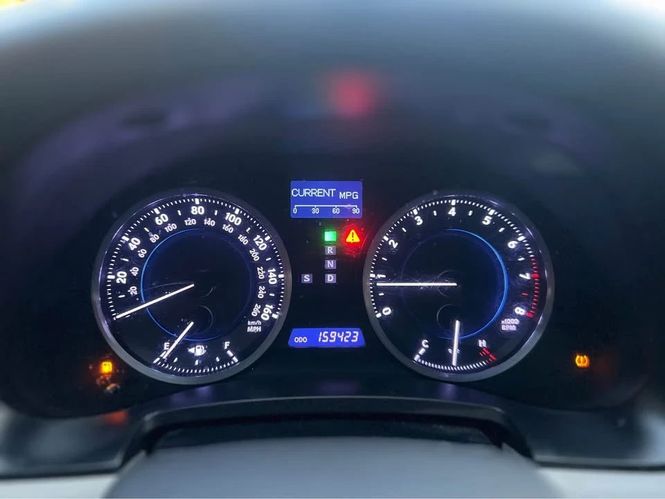 2011 Lexus IS 3rd Gen - Image 9 of 15