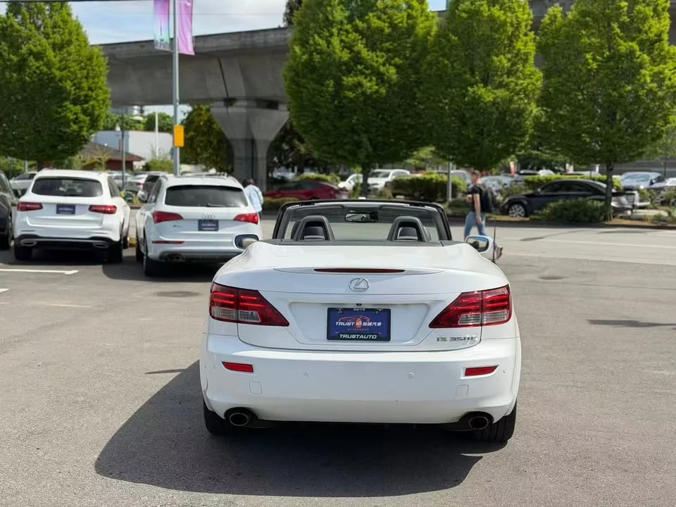 2011 Lexus IS 2nd Gen - Image 8 of 20