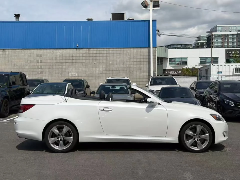 2011 Lexus IS 2nd Gen - Image 5 of 20