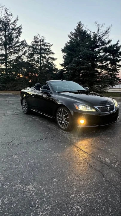 2011 Lexus IS 2nd Gen - Image 2 of 20