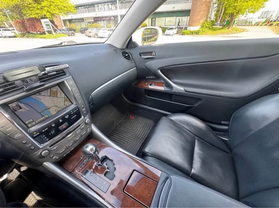 2011 Lexus IS 2nd Gen - Image 11 of 15