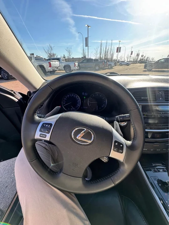 2011 Lexus IS 2nd Gen - Image 8 of 11