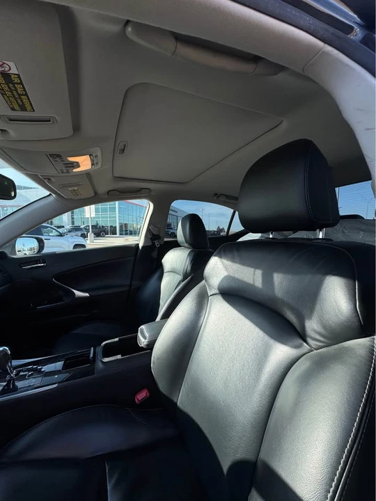 2011 Lexus IS 2nd Gen - Image 10 of 11