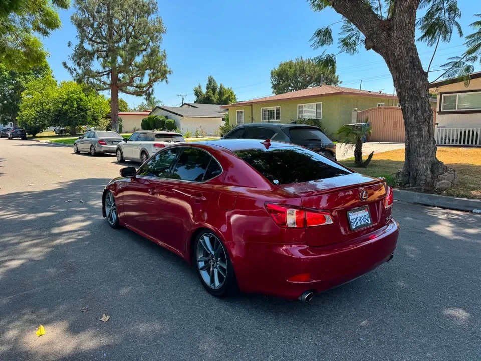2011 Lexus IS F 2nd Gen - Image 4 of 10