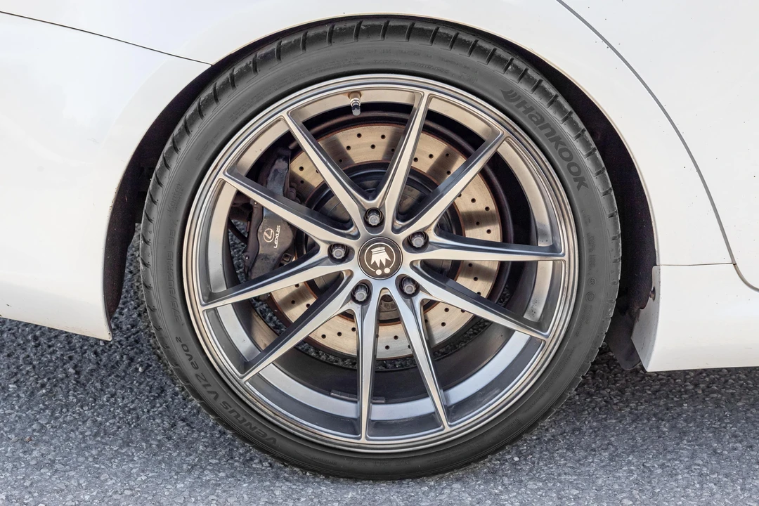 2011 Lexus IS F 2nd Gen - Image 25 of 31