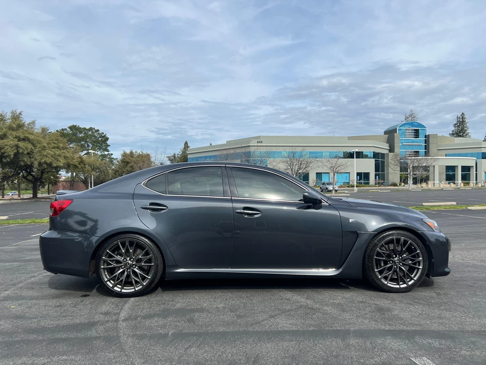 2011 Lexus IS F 2nd Gen - Image 17 of 31