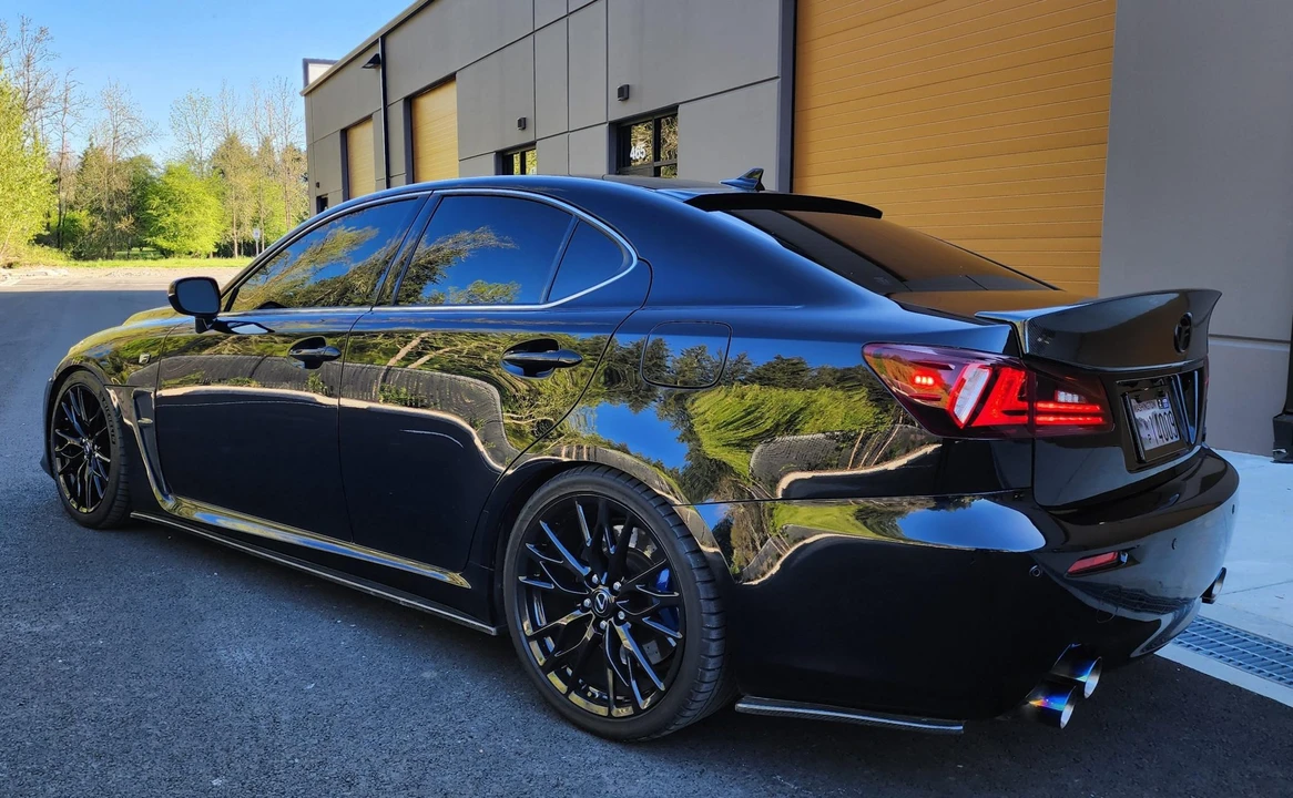 2011 Lexus IS F 2nd Gen - Image 16 of 31