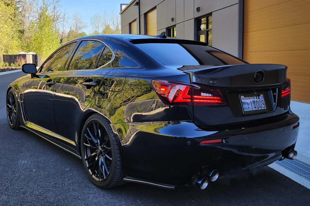 2011 Lexus IS F 2nd Gen - Image 15 of 31