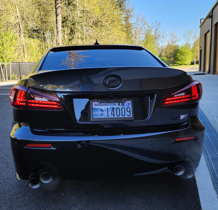 2011 Lexus IS F 2nd Gen - Image 21 of 31
