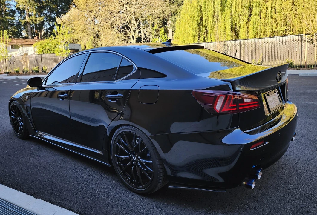 2011 Lexus IS F 2nd Gen - Image 14 of 31
