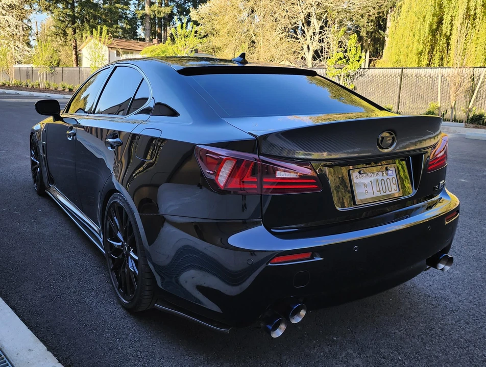 2011 Lexus IS F 2nd Gen - Image 17 of 31