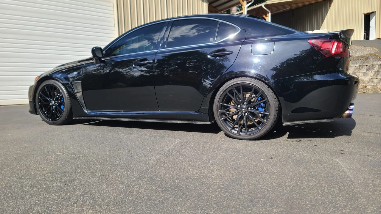 2011 Lexus IS F 2nd Gen - Image 13 of 31