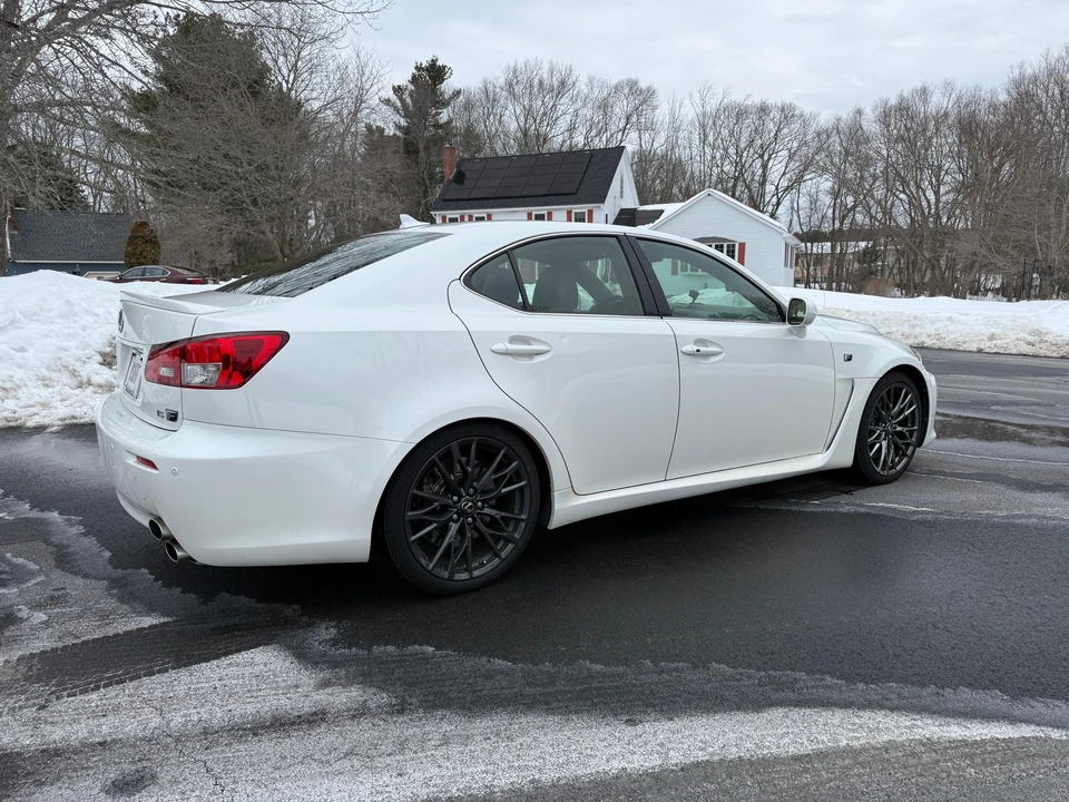 2011 Lexus IS F 2nd Gen - Image 17 of 31