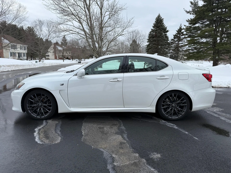 2011 Lexus IS F 2nd Gen - Image 11 of 31