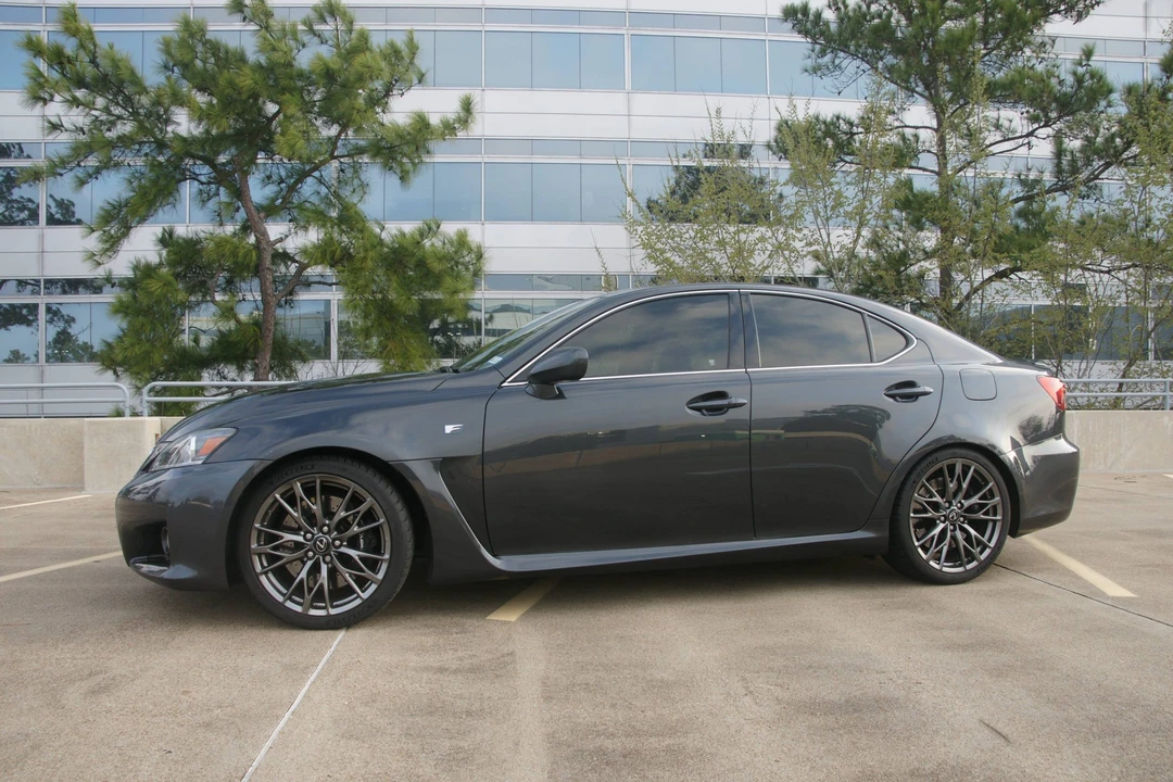 2011 Lexus IS F 2nd Gen - Image 17 of 31