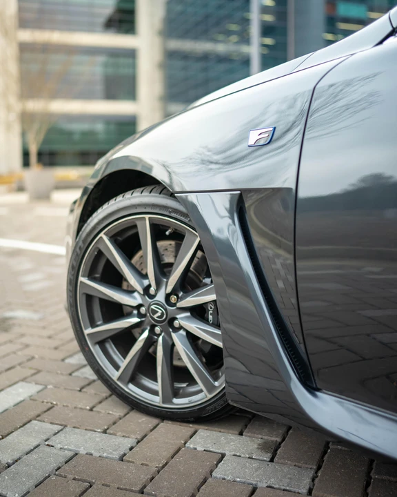 2011 Lexus IS F 2nd Gen - Image 30 of 31