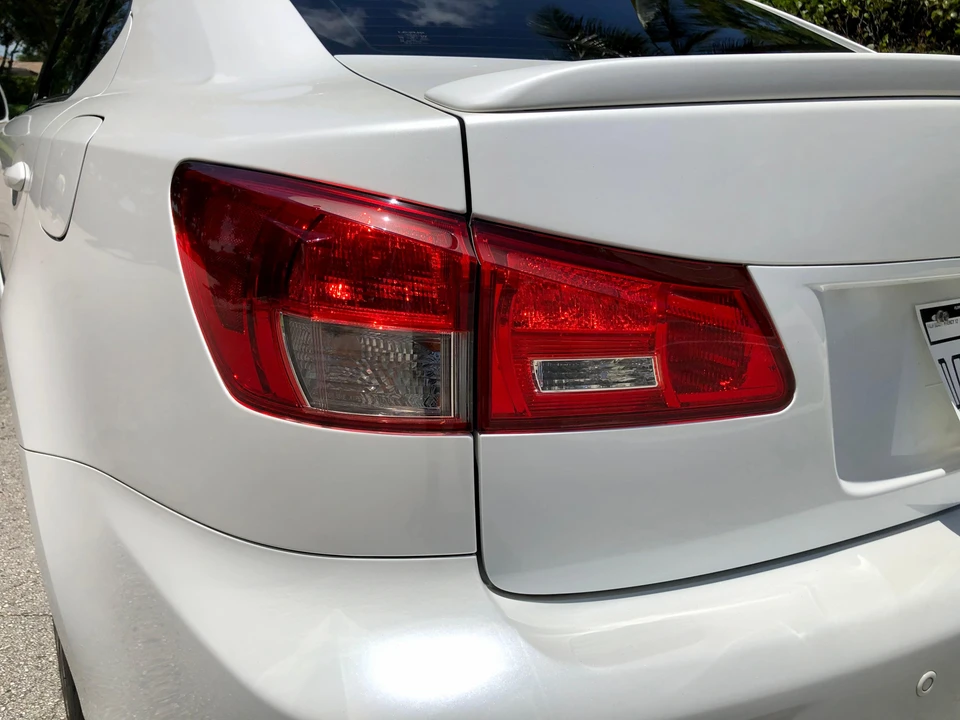 2011 Lexus IS F 2nd Gen - Image 24 of 29