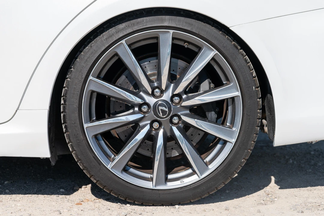 2011 Lexus IS F 2nd Gen - Image 23 of 31