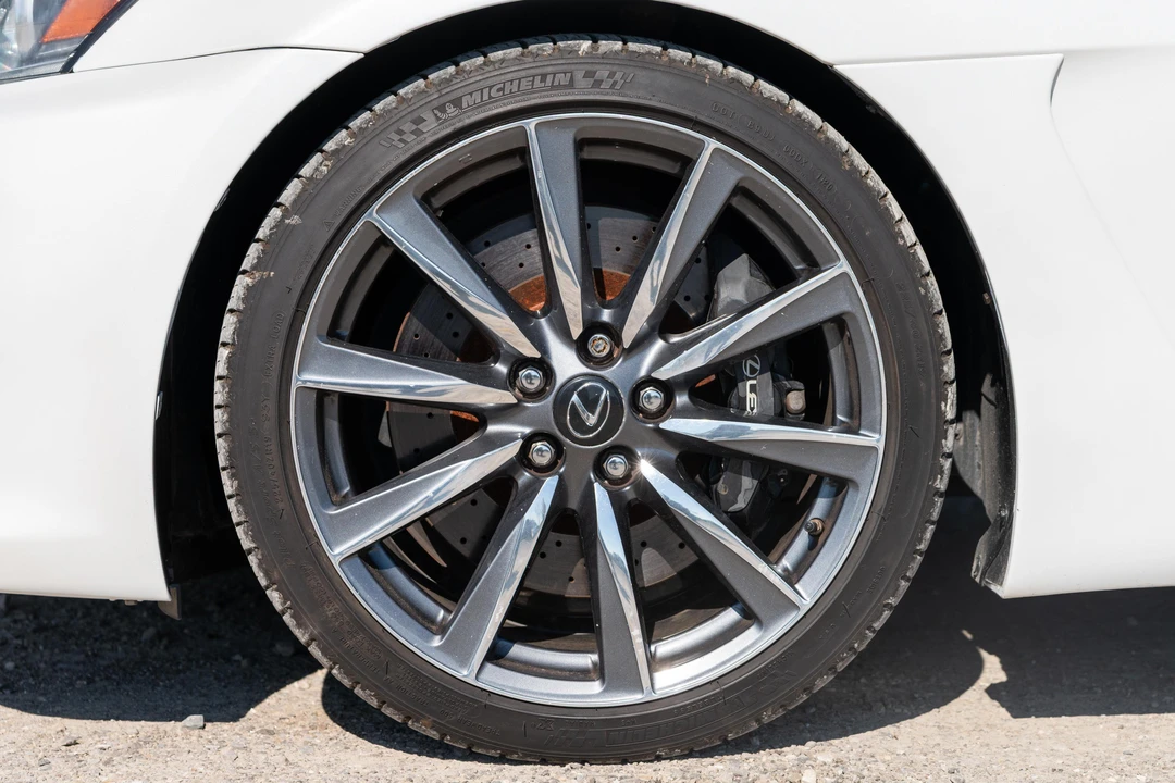 2011 Lexus IS F 2nd Gen - Image 22 of 31