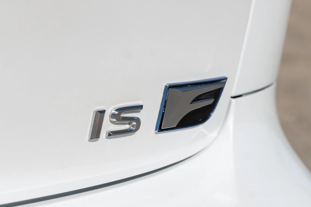 2011 Lexus IS F 2nd Gen - Image 18 of 31